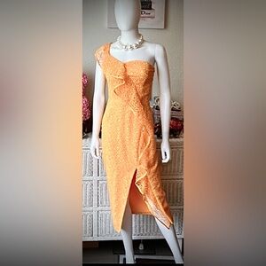 Rebecca Vallance Baha Guipure lace one shoulder midi dress orange color size 4